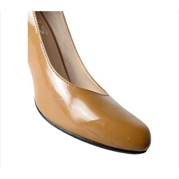 MICHAEL KORS Chantal Beige Patent Leather Pump Size 8M - Picture 11 of 12